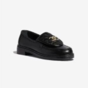 Brand new Chanel quilted logo moccasin loafers